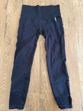 Gymshark Black High-Waist Ribbed Leggings with Cutouts Size L